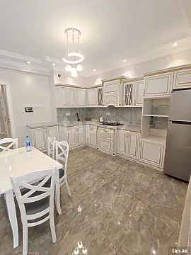 Kirayə verilir 2 otaqlı yeni tikili 92 m²