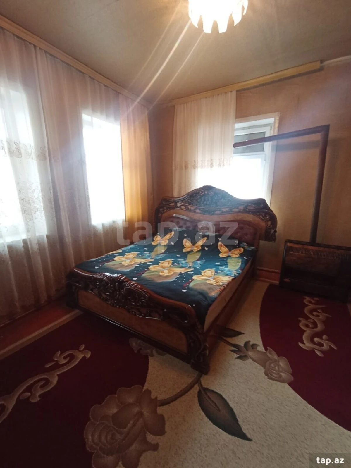 Satılır 5 otaqlı həyət evi