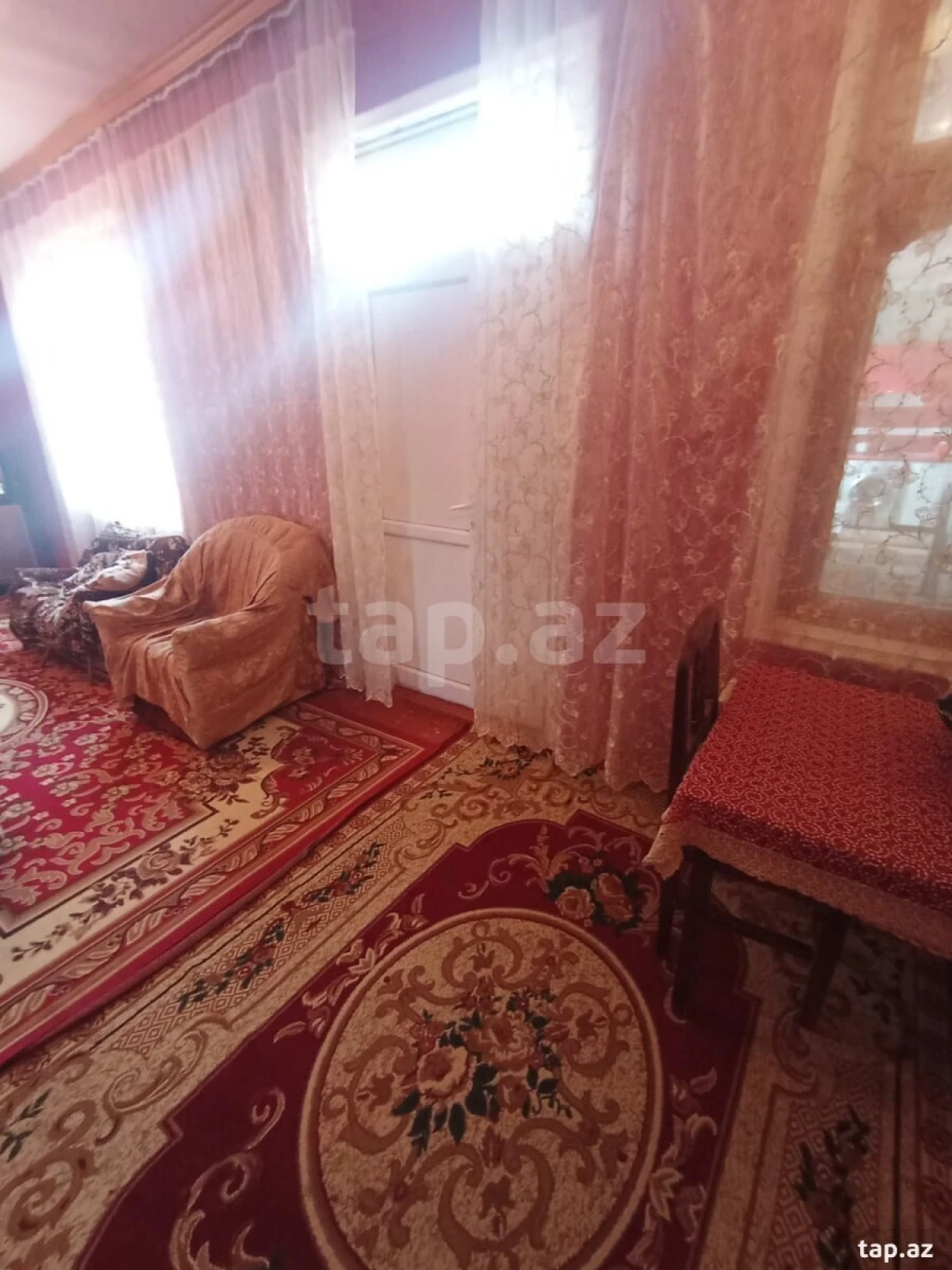 Satılır 5 otaqlı həyət evi