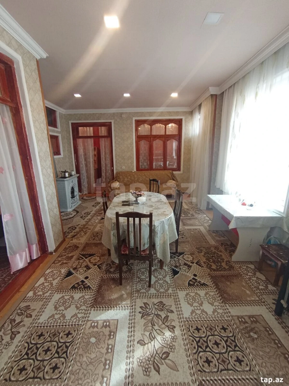 Satılır 5 otaqlı həyət evi