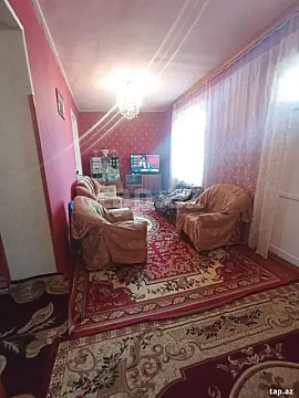 Satılır 5 otaqlı həyət evi