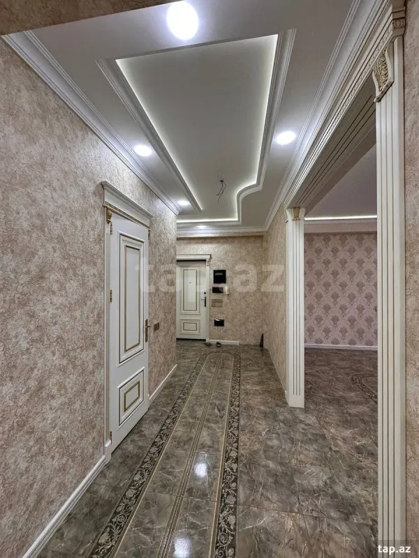 Satılır 4 otaqlı yeni tikili 132 m²