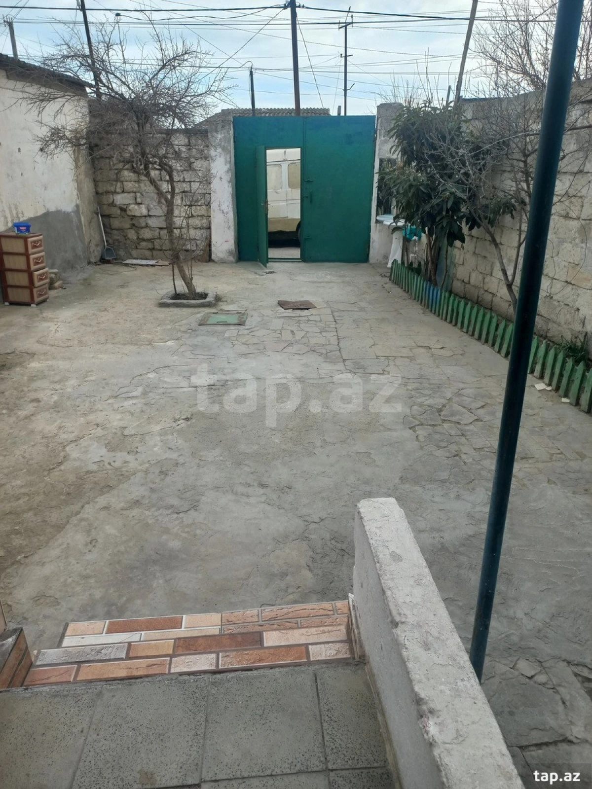 Kirayə verilir 3 otaqlı həyət evi