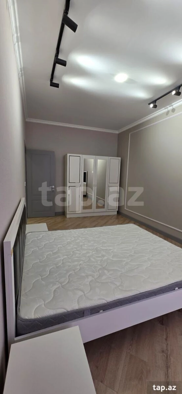 Kirayə verilir 2 otaqlı yeni tikili 90 m²