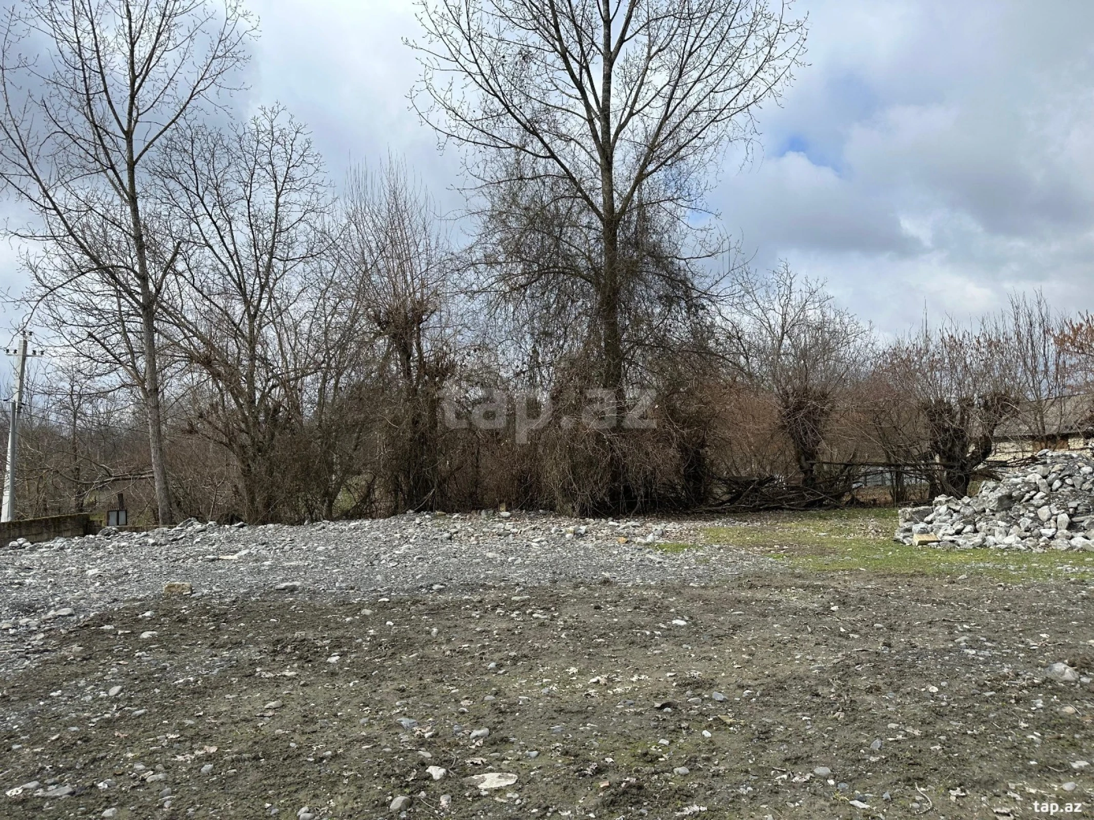 Satılır torpaq sahəsi