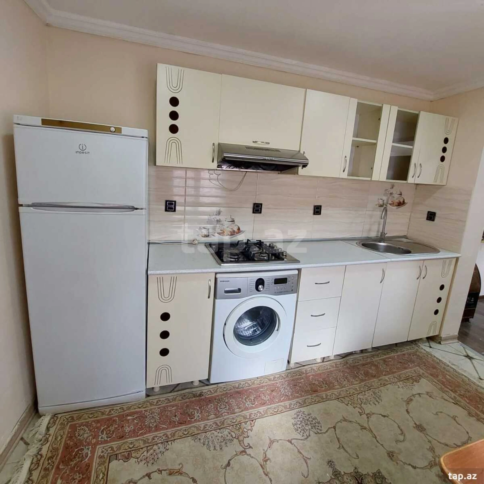 Kirayə verilir 2 otaqlı həyət evi