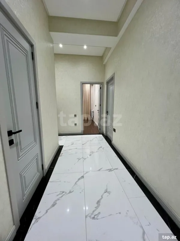 Kirayə verilir 3 otaqlı yeni tikili 100 m²