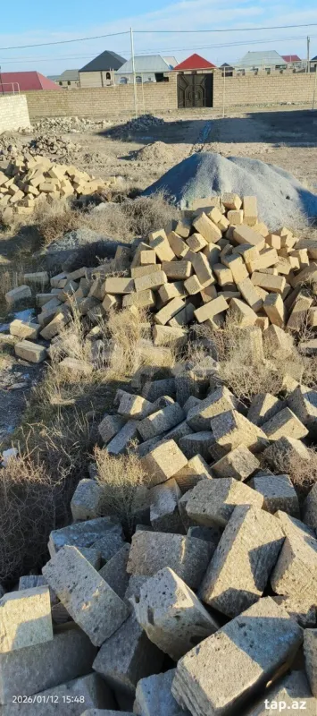 Satılır 5 otaqlı həyət evi