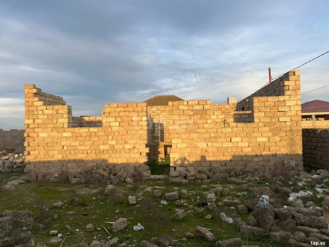 Satılır 4 otaqlı həyət evi 80 m²