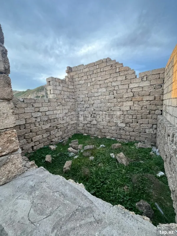 Satılır 4 otaqlı həyət evi 80 m²