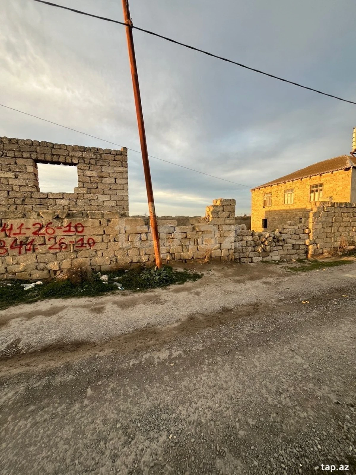 Satılır 4 otaqlı həyət evi 80 m²