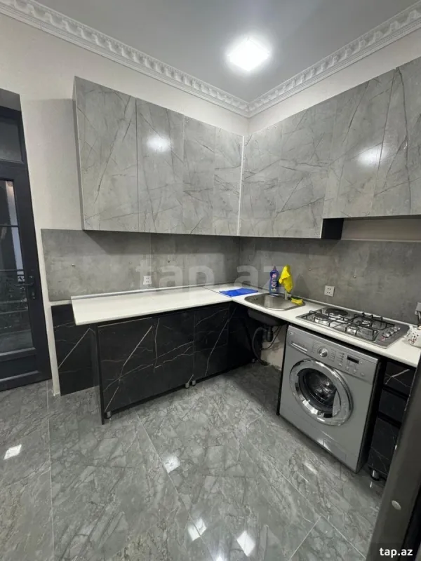 Kirayə verilir 3 otaqlı həyət evi