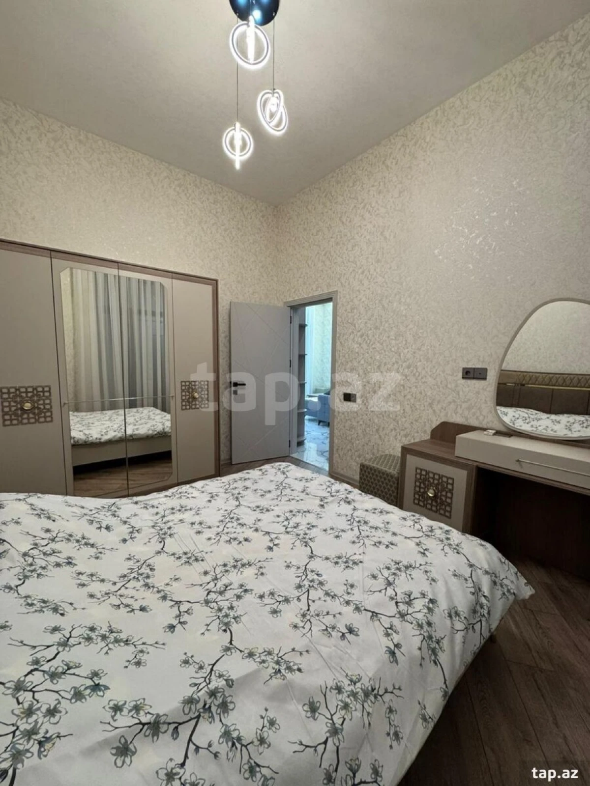 Kirayə verilir 3 otaqlı həyət evi