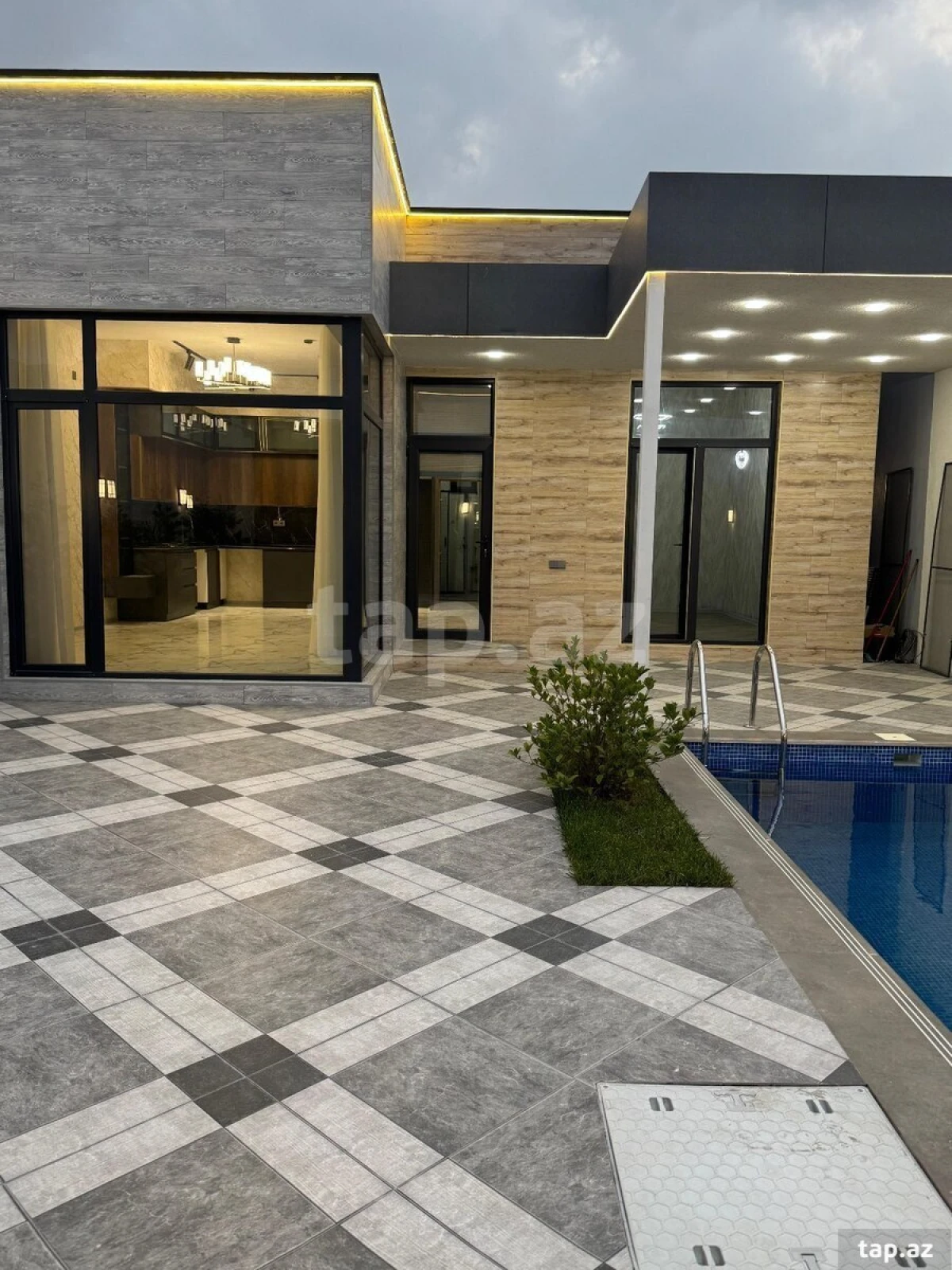 Kirayə verilir 3 otaqlı həyət evi