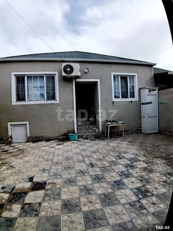 Satılır 4 otaqlı həyət evi