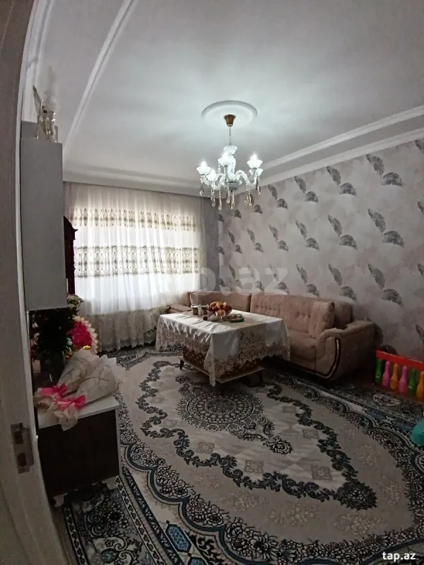 Satılır 4 otaqlı həyət evi