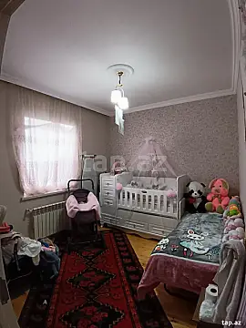 Satılır 4 otaqlı həyət evi