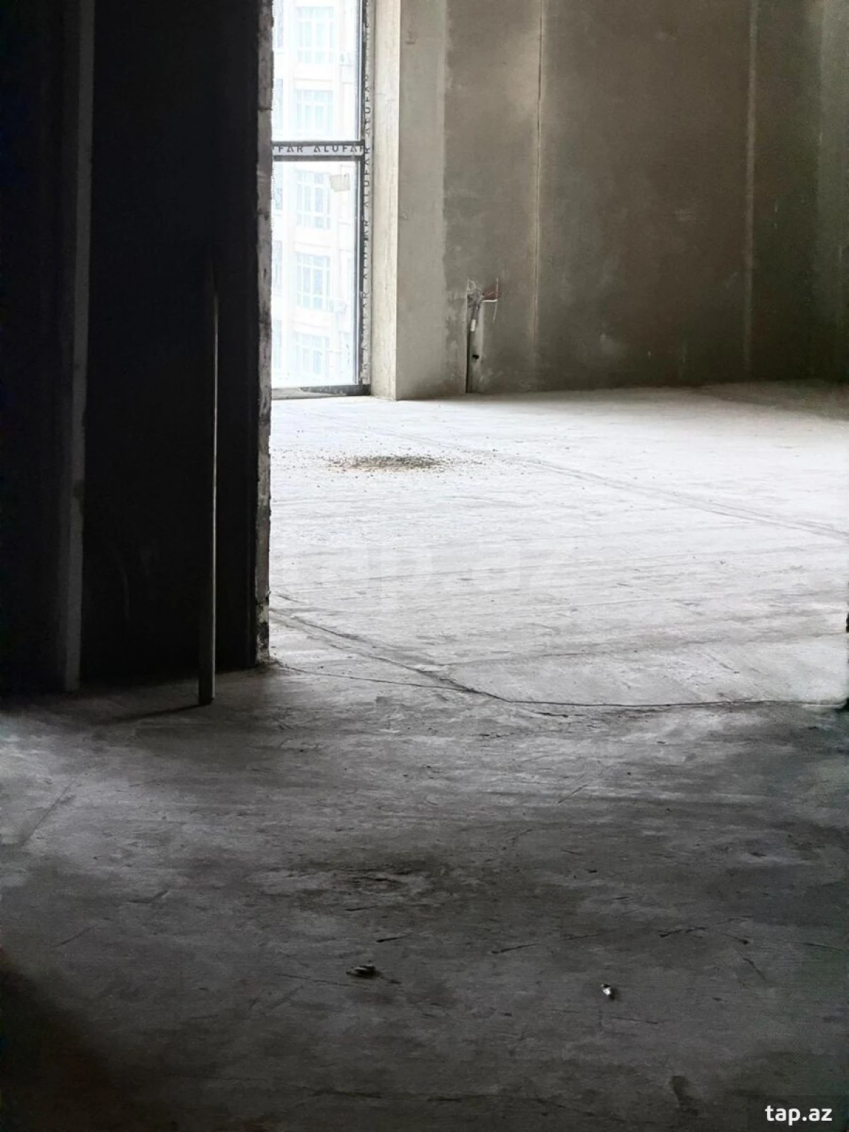 Satılır 3 otaqlı yeni tikili 127.4 m²