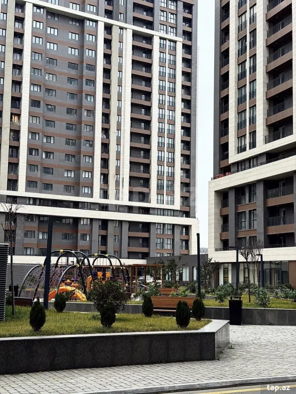 Satılır 3 otaqlı yeni tikili 127.4 m²