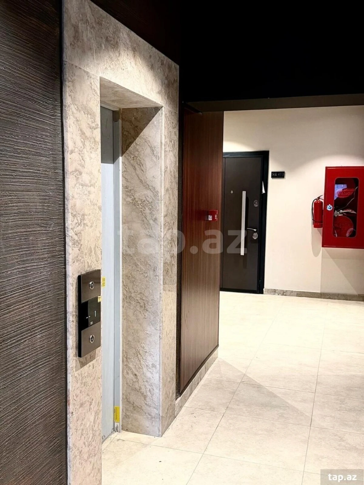 Satılır 3 otaqlı yeni tikili 127.4 m²