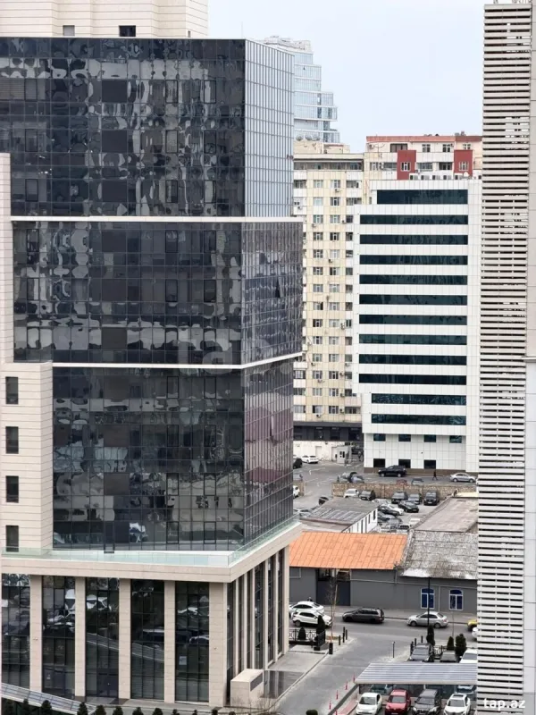 Satılır 3 otaqlı yeni tikili 127.4 m²