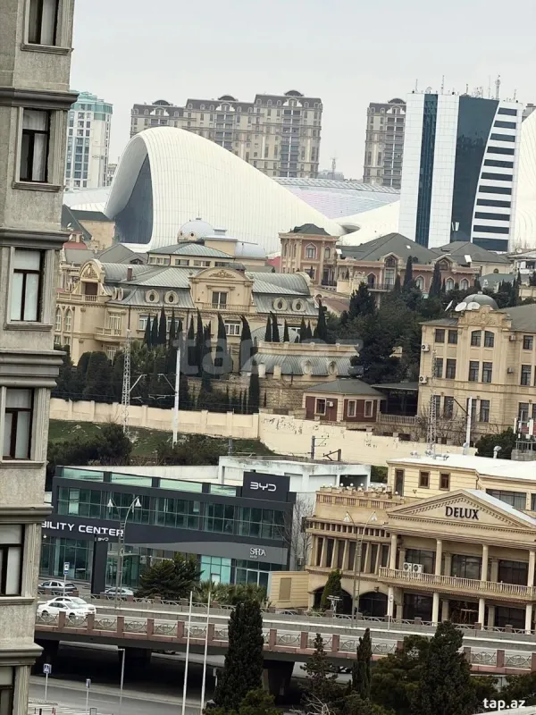 Satılır 3 otaqlı yeni tikili 127.4 m²