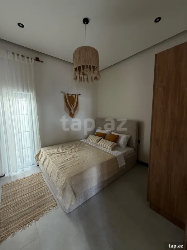 Kirayə verilir 3 otaqlı həyət evi