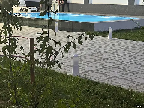 Kirayə verilir 3 otaqlı həyət evi