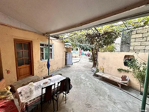 Satılır 4 otaqlı həyət evi