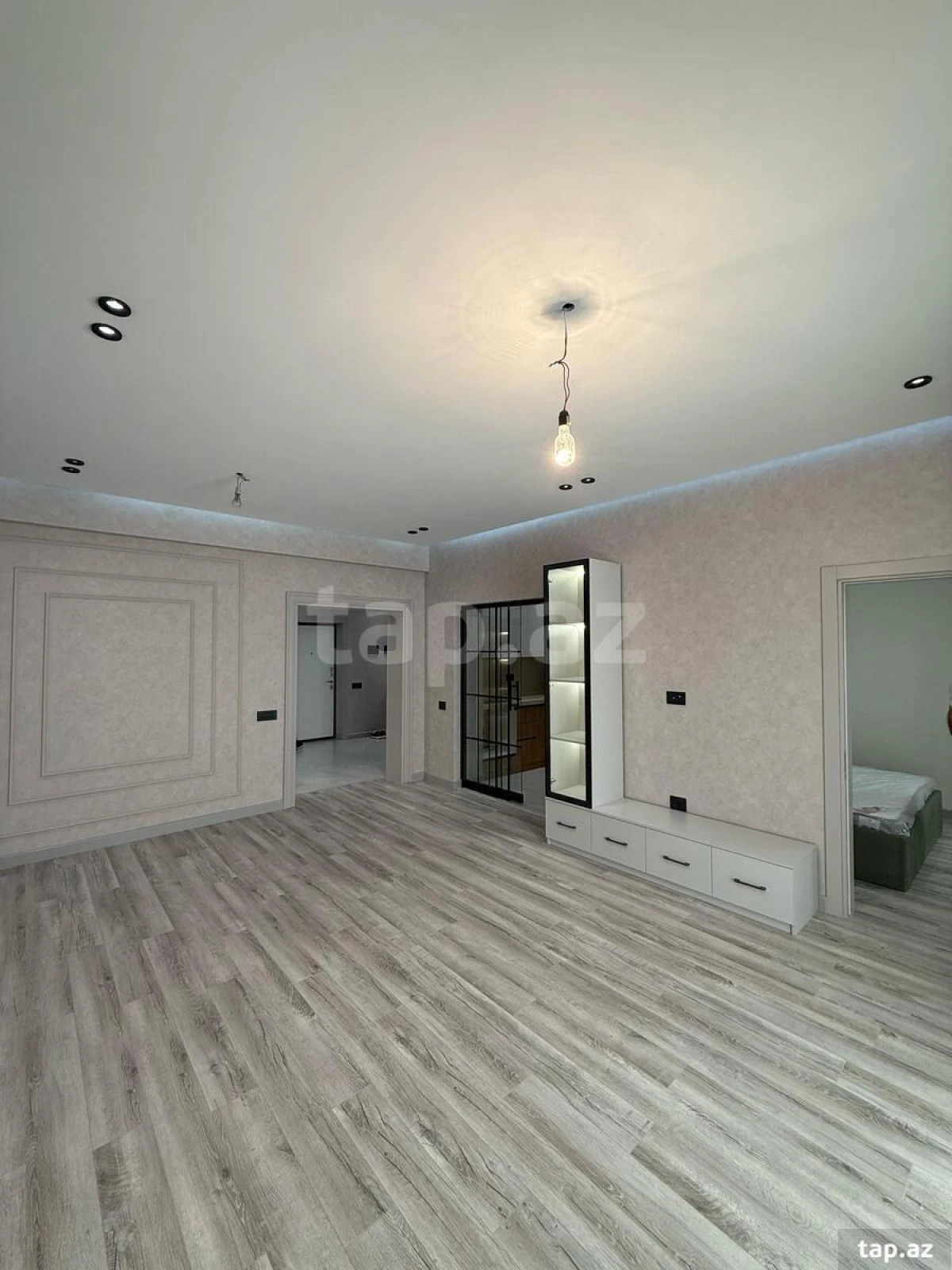 Satılır 2 otaqlı yeni tikili 71 m²