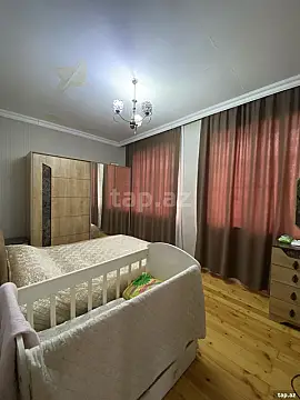 Satılır 5 otaqlı həyət evi 200 m²