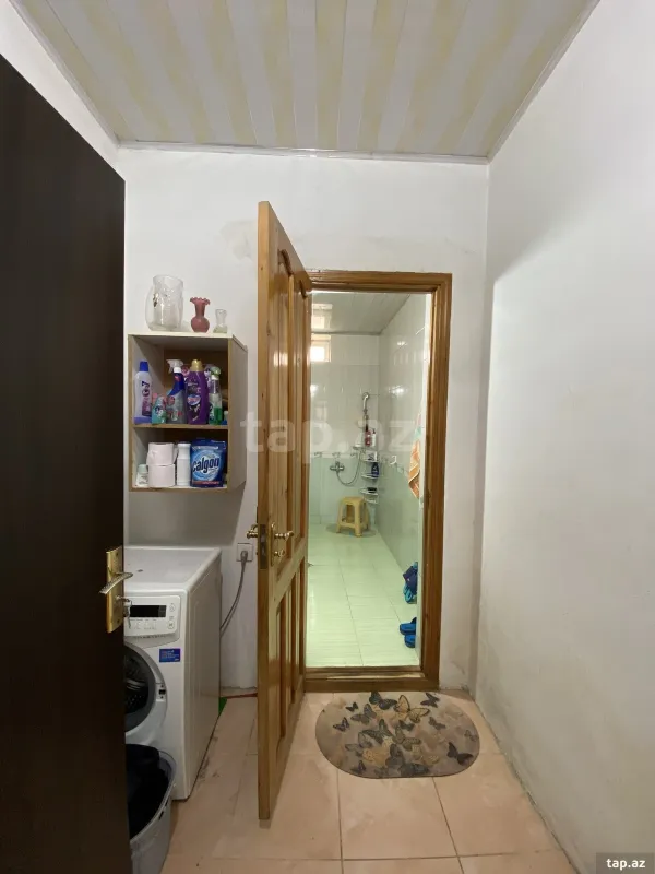 Satılır 5 otaqlı həyət evi 200 m²