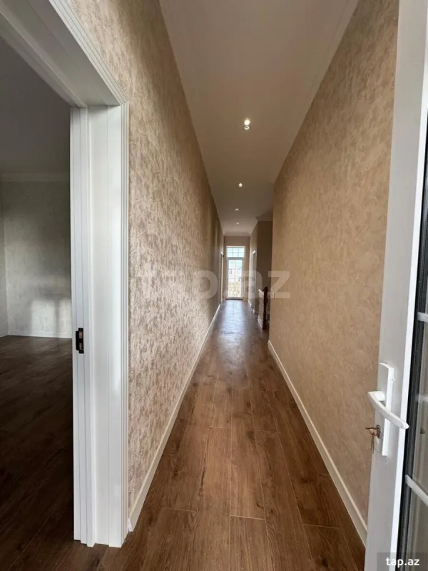 Satılır 6 otaqlı həyət evi