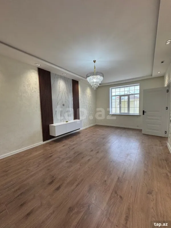 Satılır 6 otaqlı həyət evi