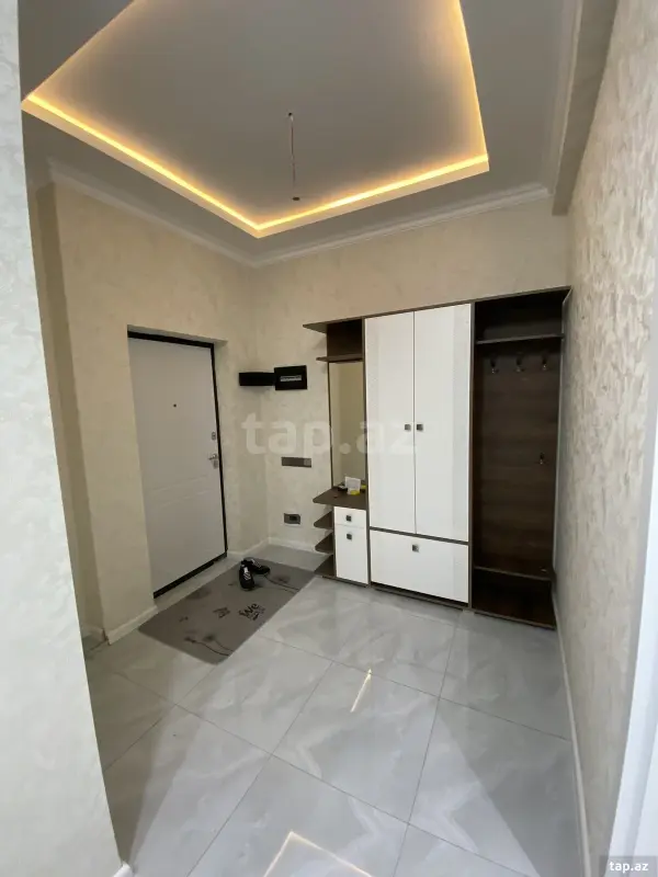 Kirayə verilir 3 otaqlı yeni tikili 80 m²