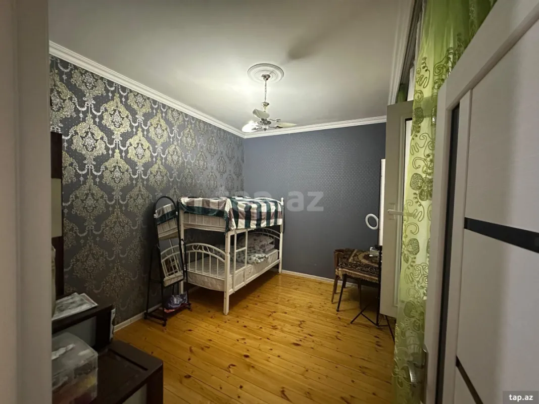 Satılır 4 otaqlı həyət evi