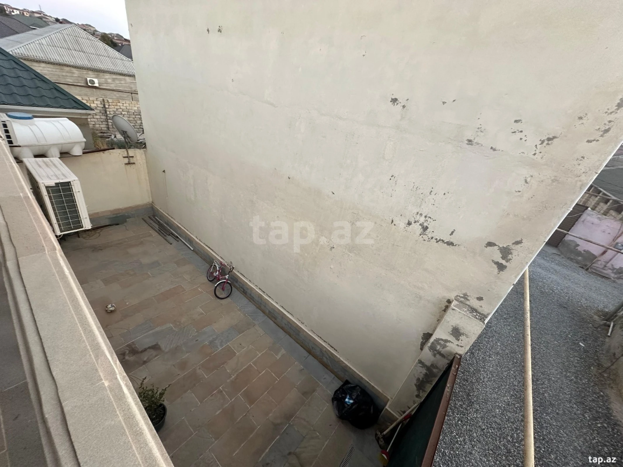 Satılır 4 otaqlı həyət evi