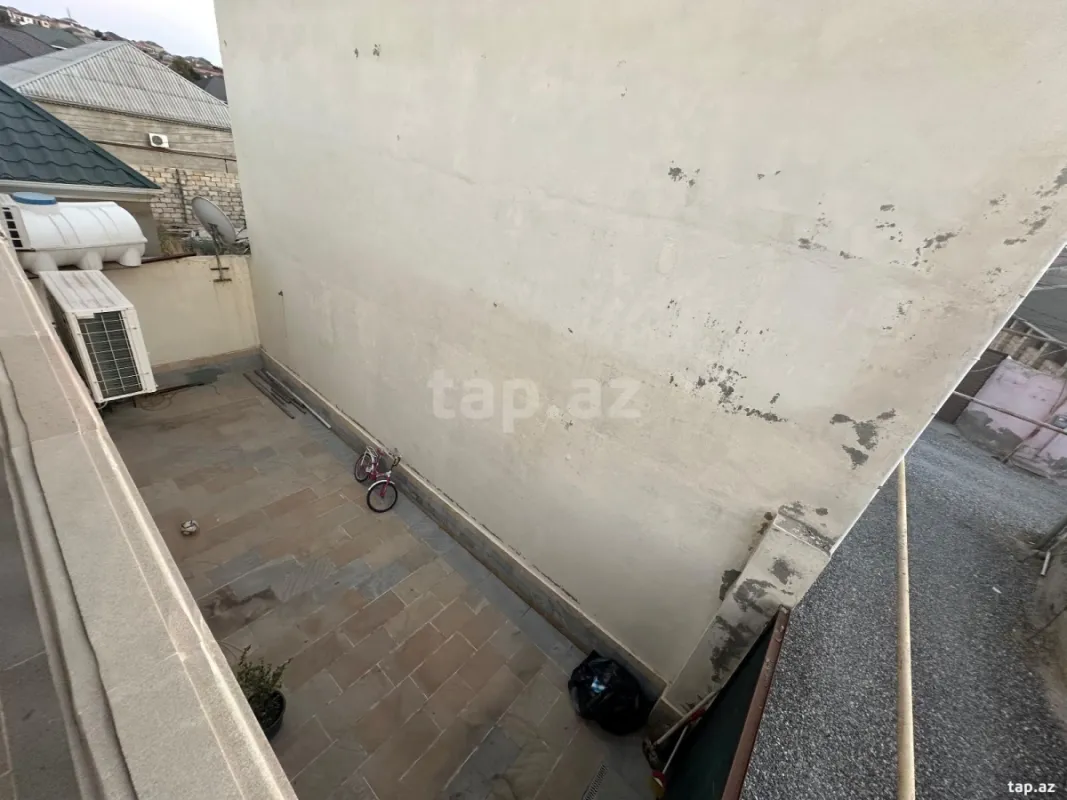 Satılır 4 otaqlı həyət evi