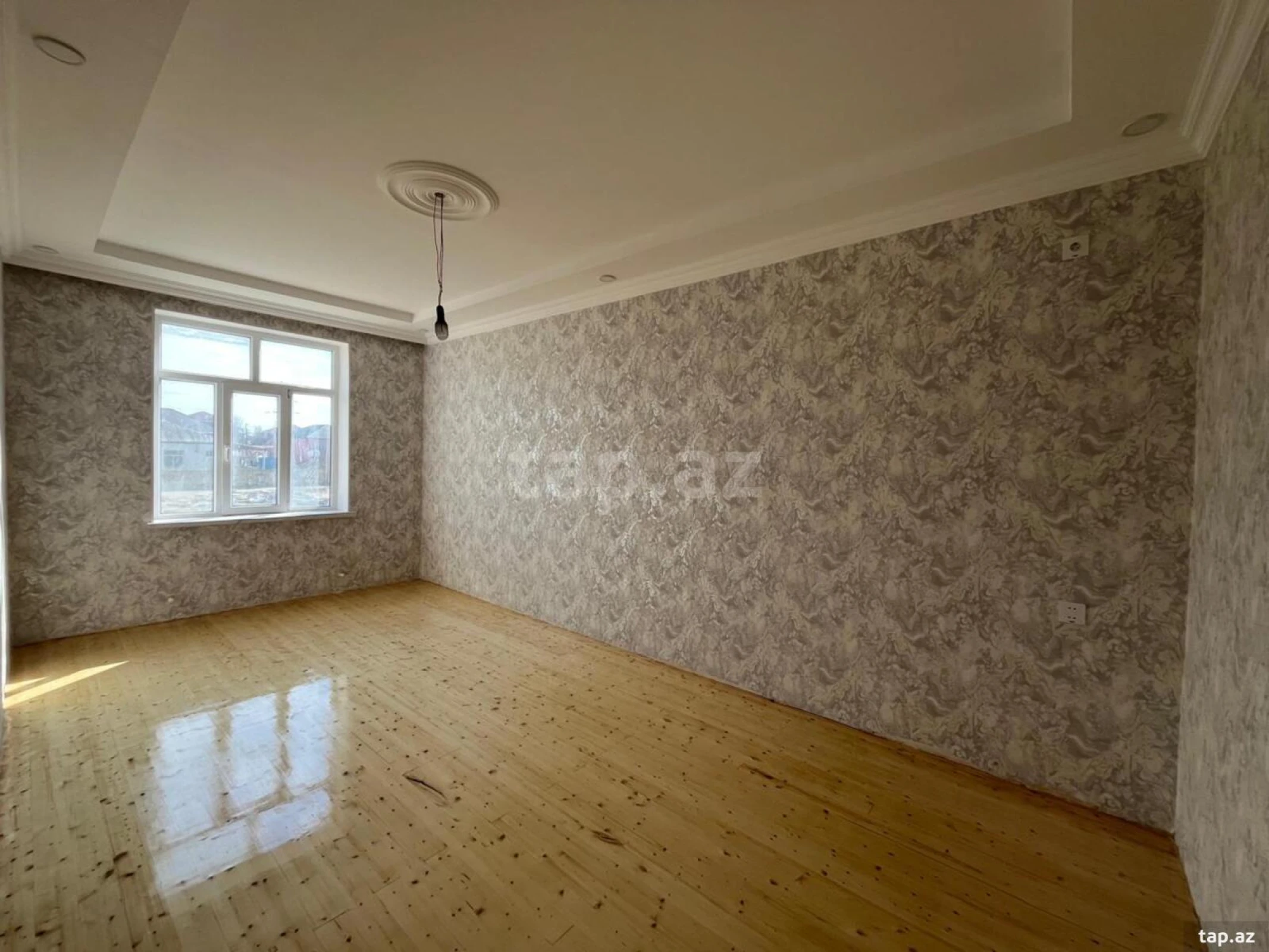 Satılır 3 otaqlı həyət evi