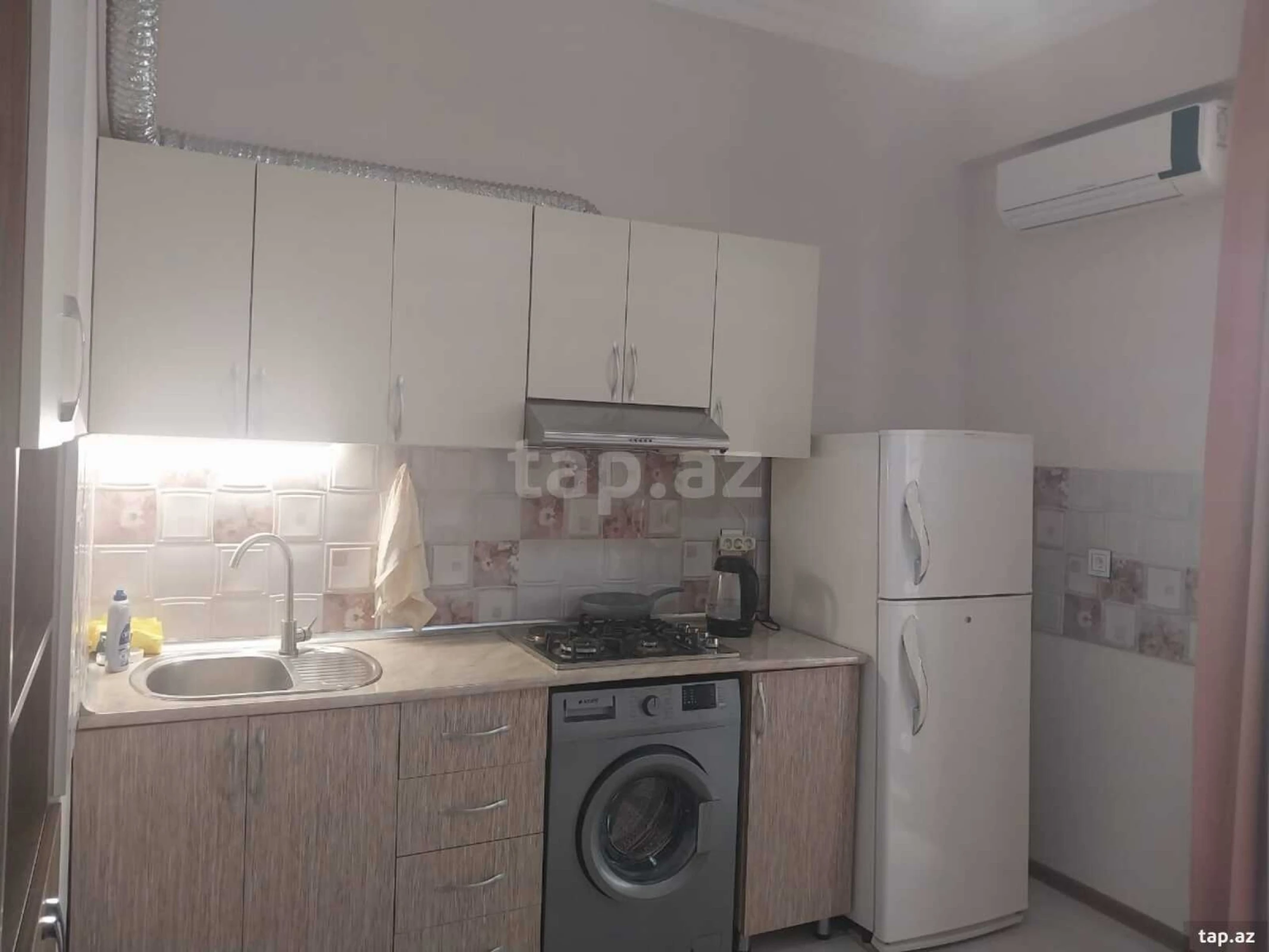 Kirayə verilir 2 otaqlı yeni tikili 50 m²