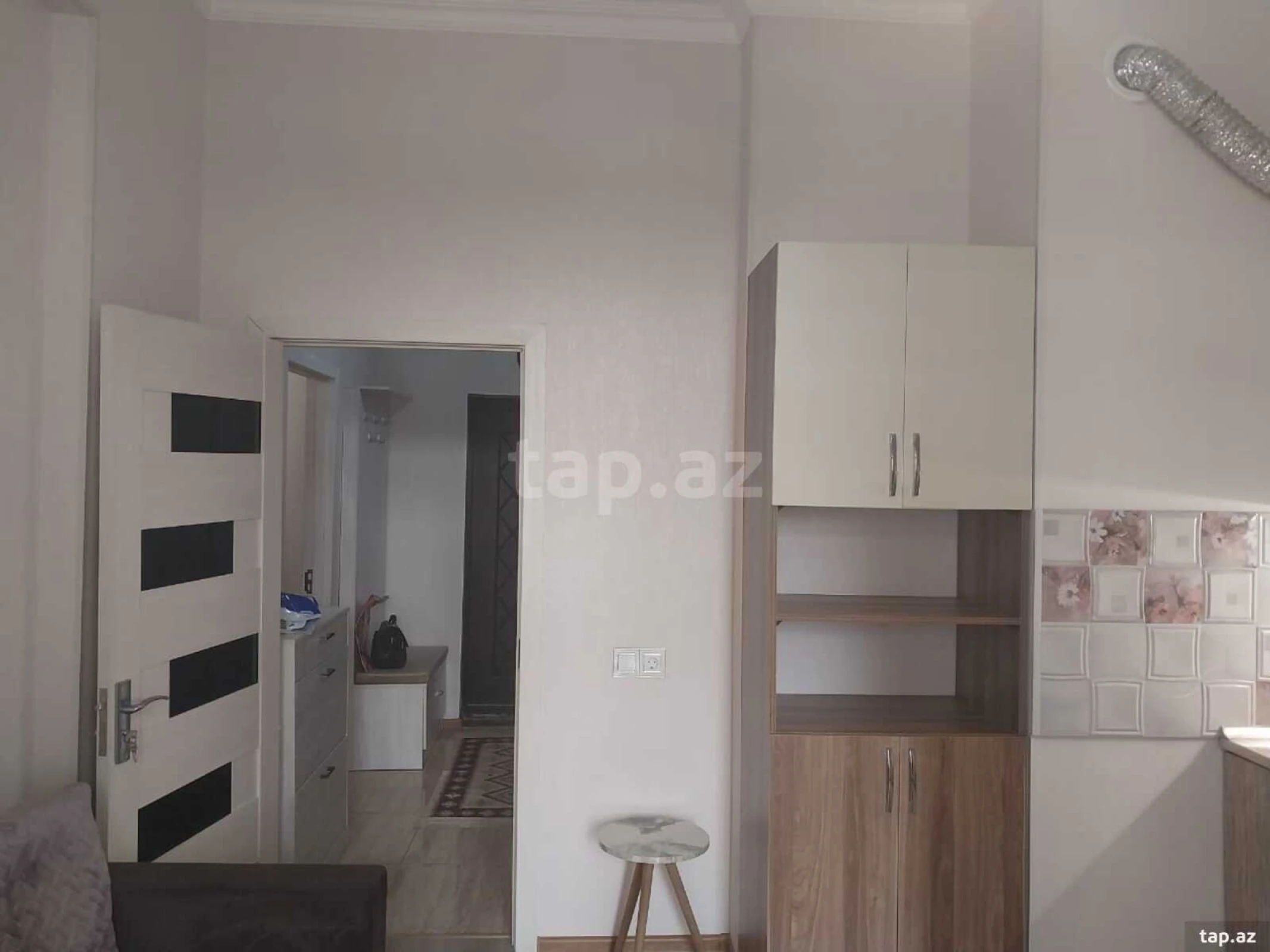 Kirayə verilir 2 otaqlı yeni tikili 50 m²