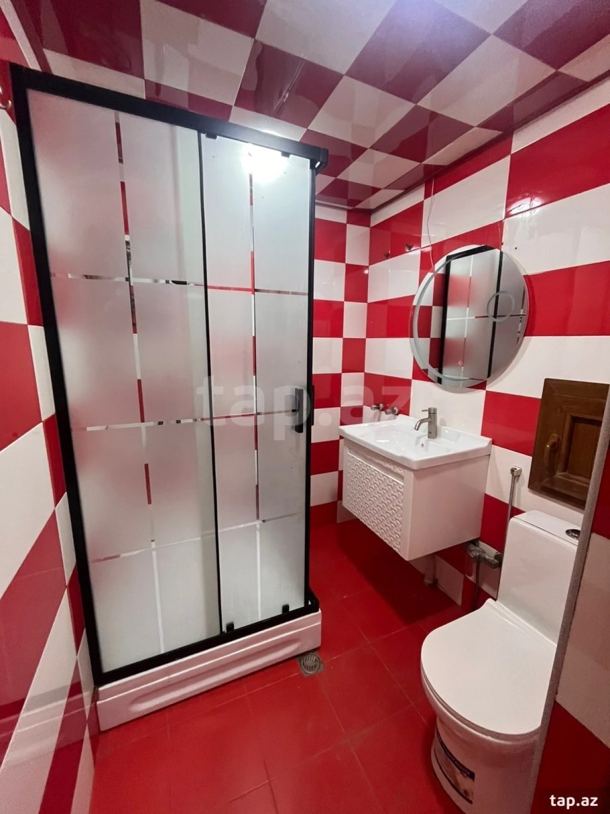 Satılır 2 otaqlı mənzil 66 m²