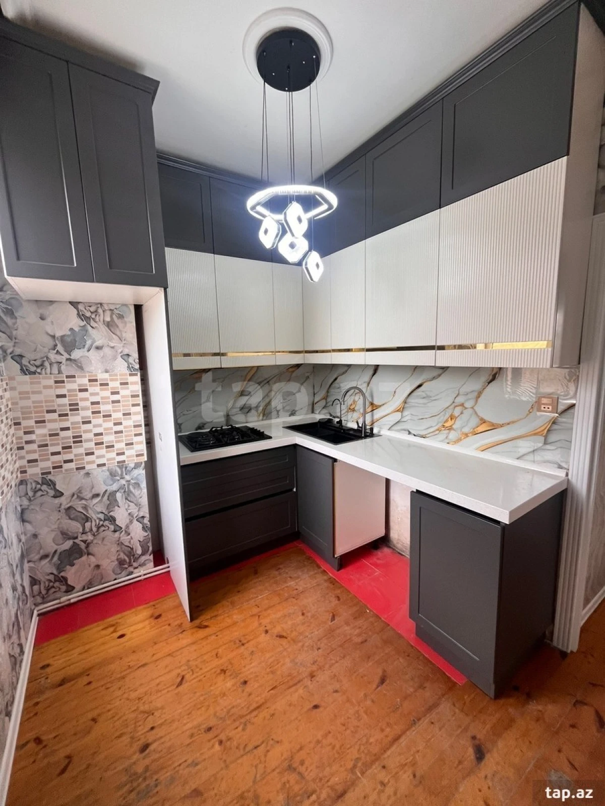 Satılır 2 otaqlı mənzil 66 m²