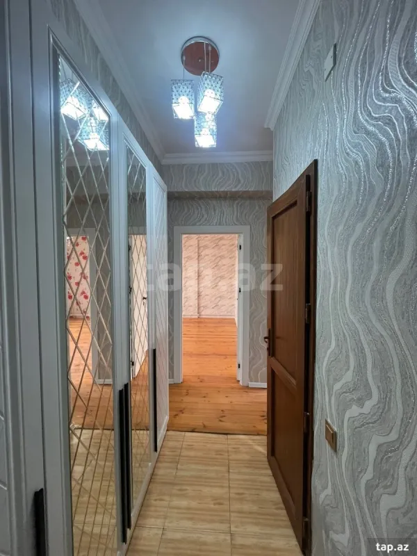 Satılır 2 otaqlı mənzil 66 m²