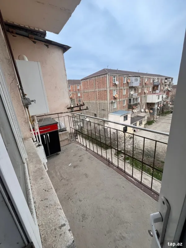Satılır 2 otaqlı mənzil 66 m²
