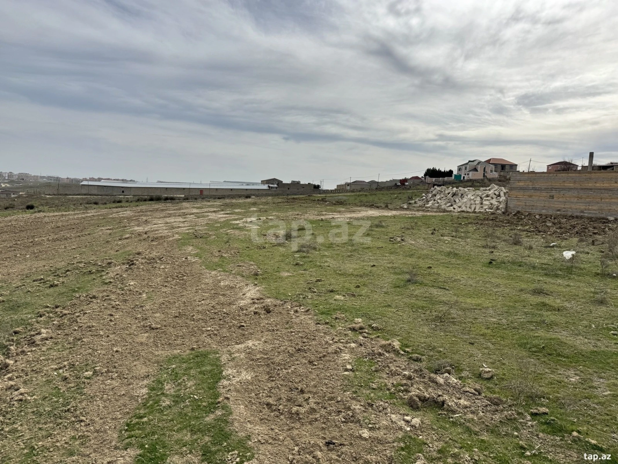 Satılır torpaq sahəsi