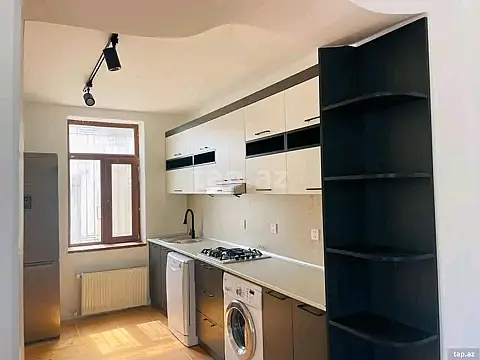 Kirayə verilir 3 otaqlı həyət evi