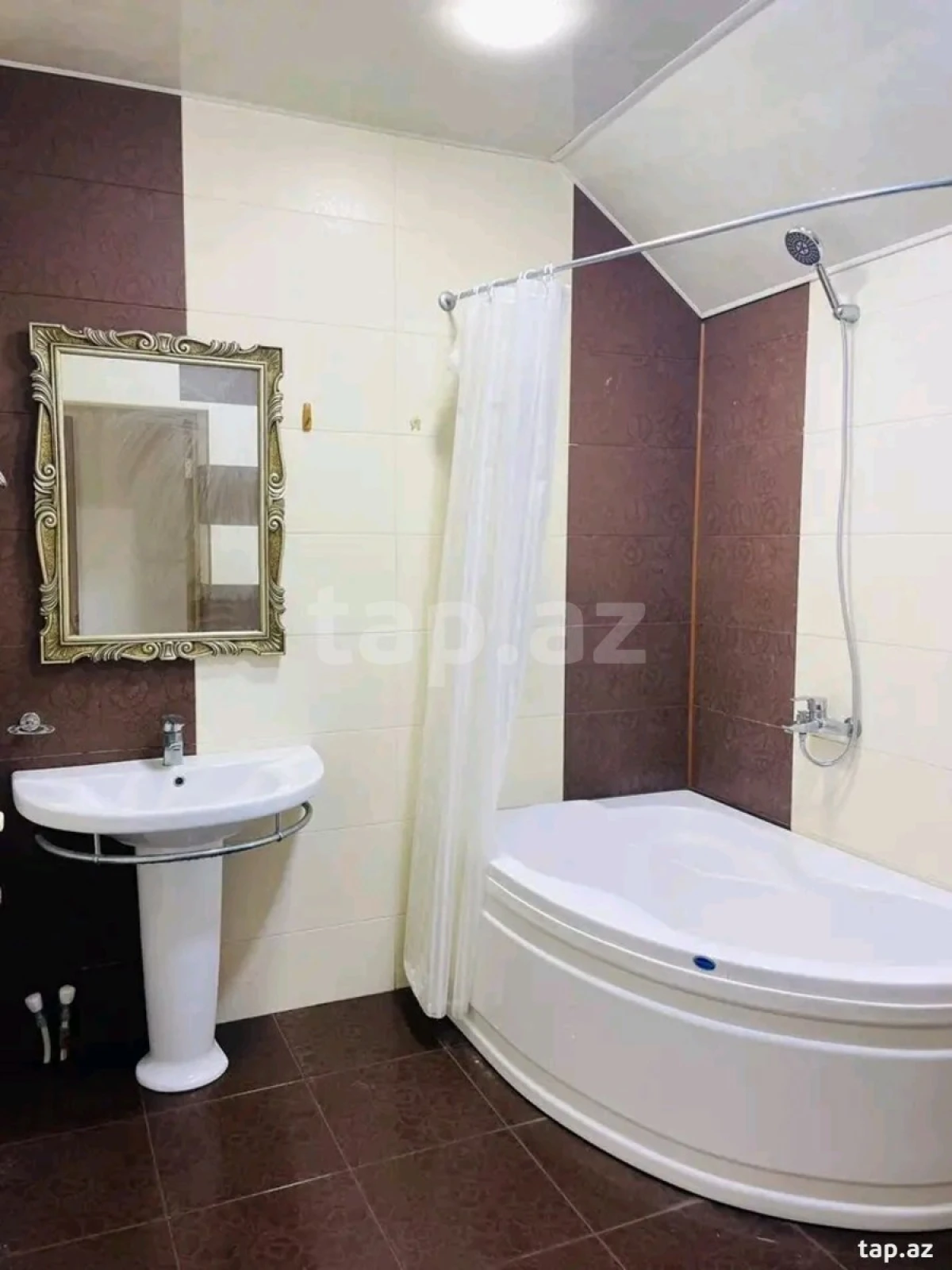 Kirayə verilir 3 otaqlı həyət evi