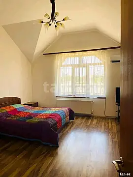 Kirayə verilir 3 otaqlı həyət evi