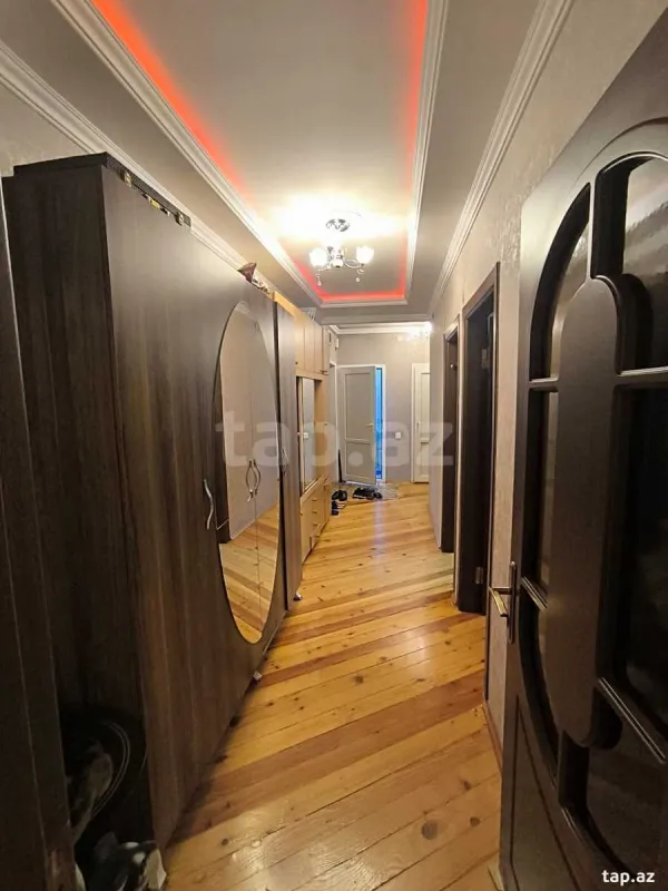 Satılır 3 otaqlı yeni tikili 100 m²